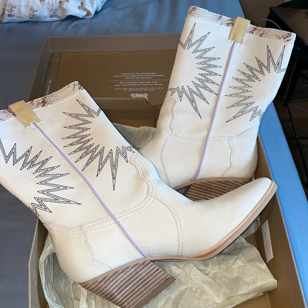 DOLCE VITA BOOTS